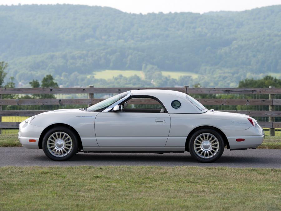  Ford Thunderbird 50th Anniversary 2005 года  (фото 8 из 10)